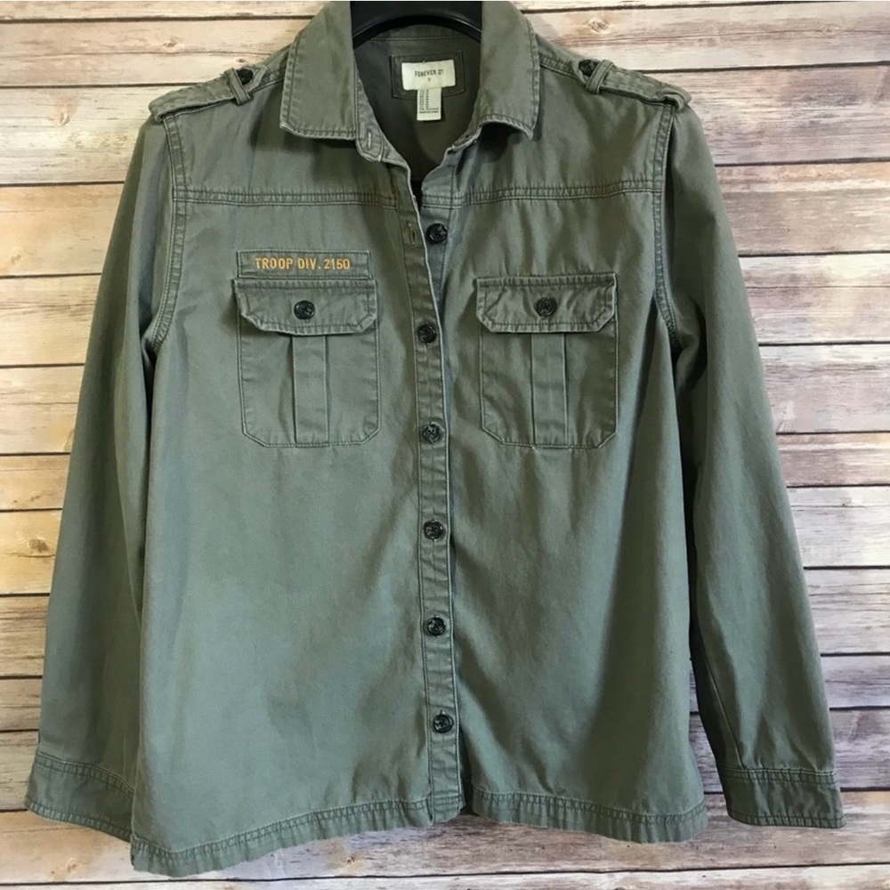 💚 EUC Forever 21 Olive Green Utility Jacket
